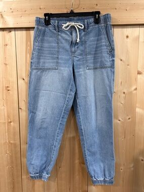 American Eagle Rigid Cotton Tomgirl Denim Joggers - Light Wash 10